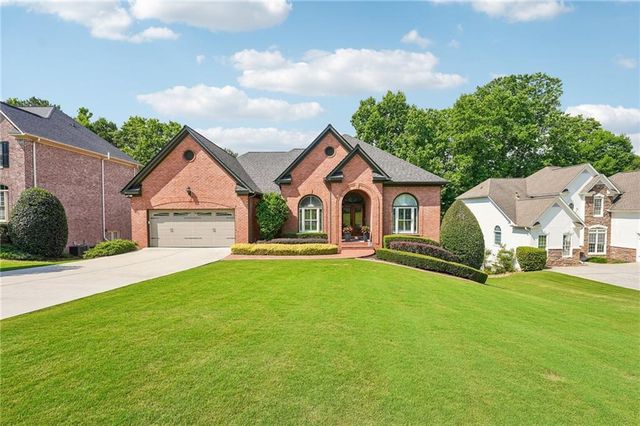 6610 Bridlewood Way, Suwanee, GA 30024
