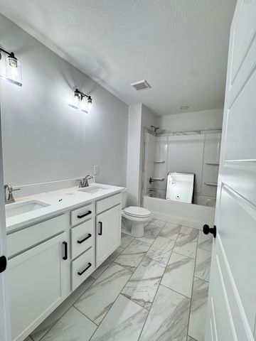 1725 Powell Rd, Clarksville, TN 37043
