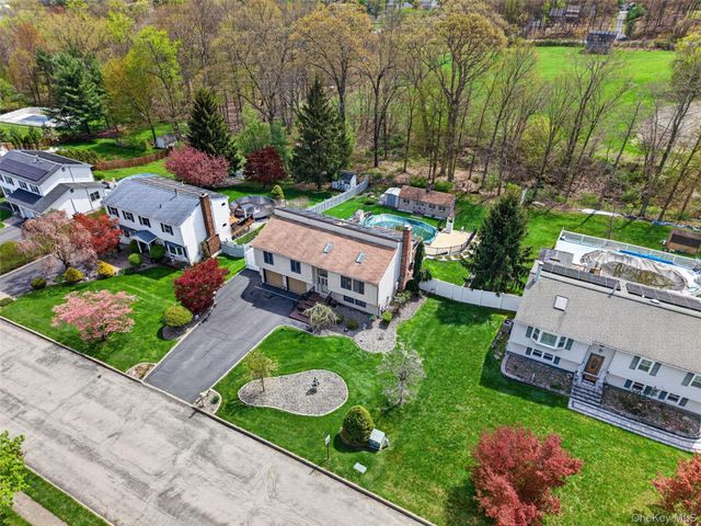 3 Arlington Drive, Harriman, NY 10926