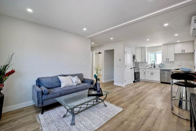 560 11th St, Imperial Beach, CA 91932