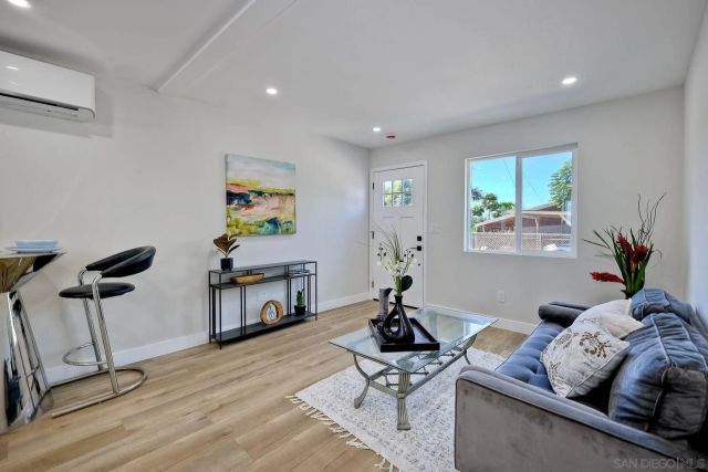 560 11th St, Imperial Beach, CA 91932