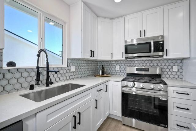 560 11th St, Imperial Beach, CA 91932