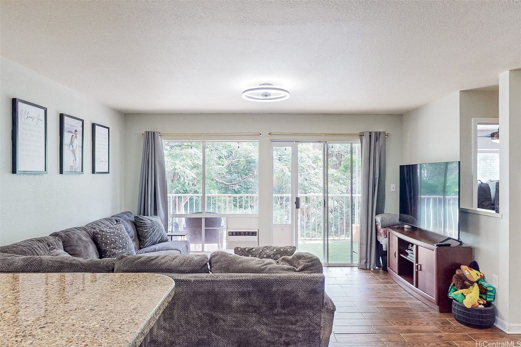 95-270 Waikalani Drive L103, Mililani, HI 96789