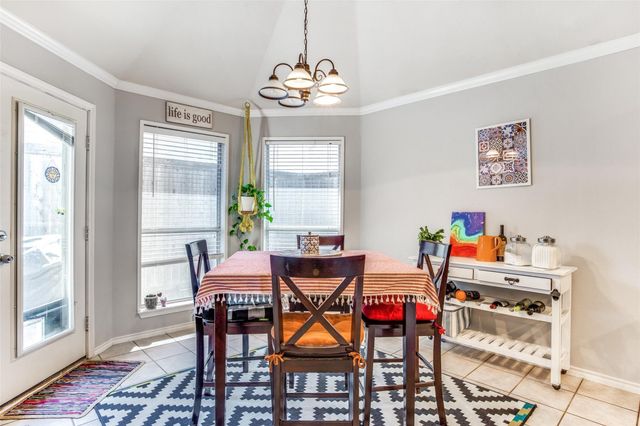 615 Delores Drive, Grand Prairie, TX 75052