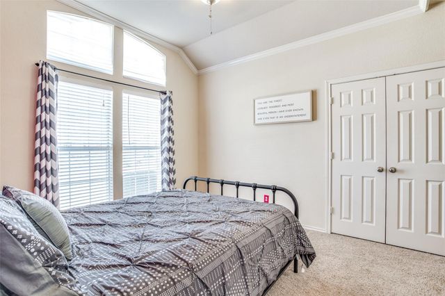 615 Delores Drive, Grand Prairie, TX 75052