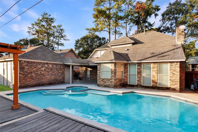 12511 Oakcroft Drive, Houston, TX 77070