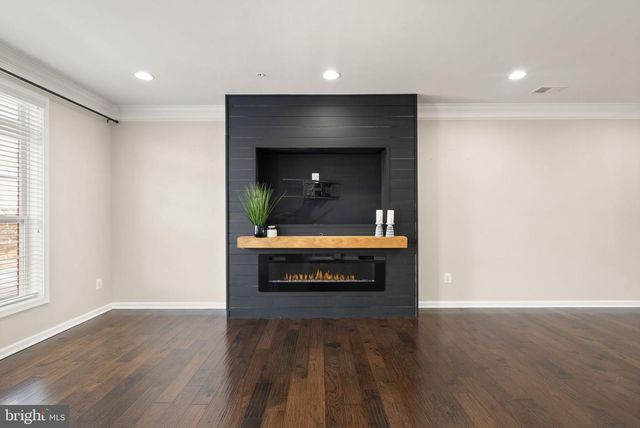 23466 BELVOIR WOODS TER, Ashburn, VA 20148