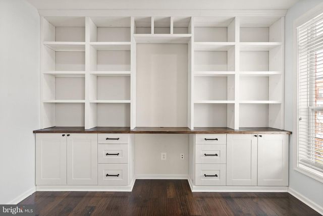 23466 BELVOIR WOODS TER, Ashburn, VA 20148