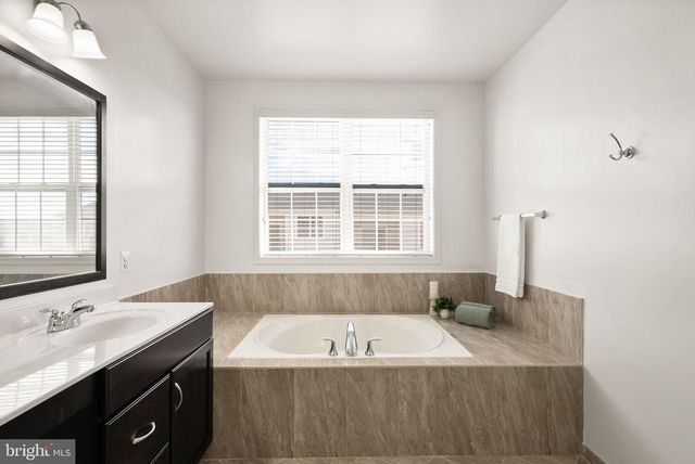 23466 BELVOIR WOODS TER, Ashburn, VA 20148