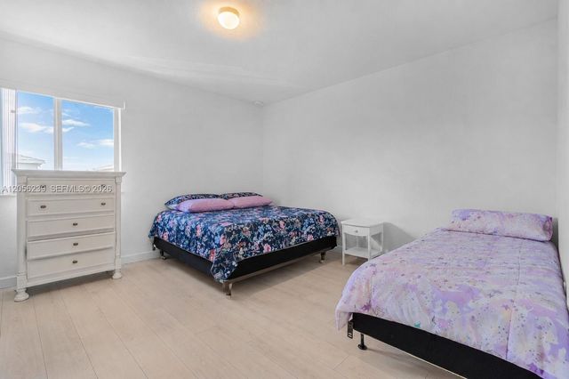 417 NW 12th Place, Florida City, FL 33034