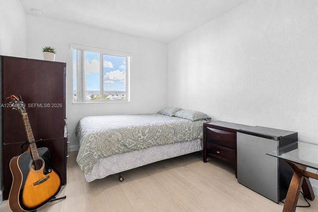 417 NW 12th Place, Florida City, FL 33034