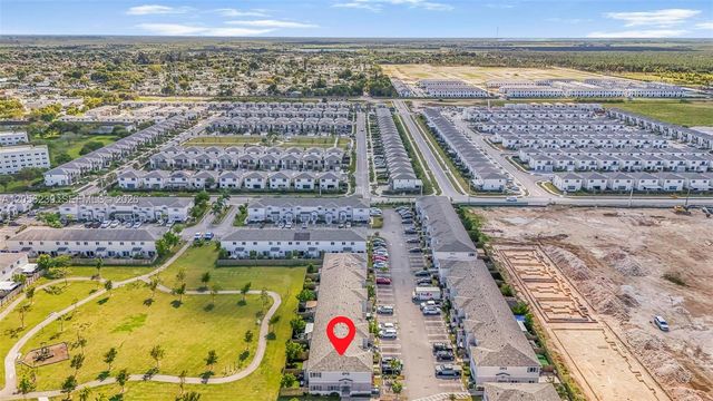 417 NW 12th Place, Florida City, FL 33034