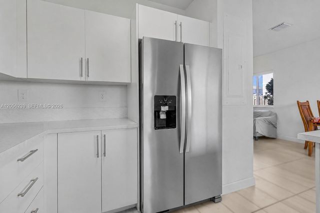 417 NW 12th Place, Florida City, FL 33034