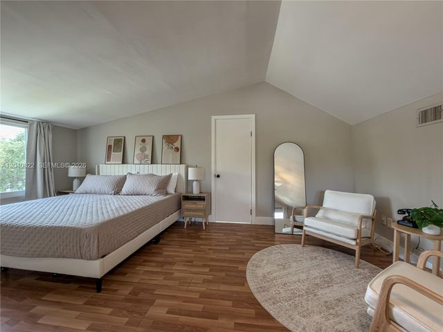1813 SW 10th Street, Fort Lauderdale, FL 33312