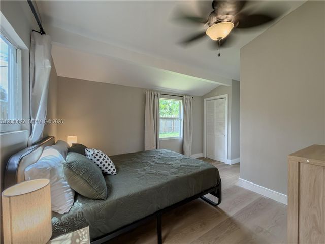 1813 SW 10th Street, Fort Lauderdale, FL 33312