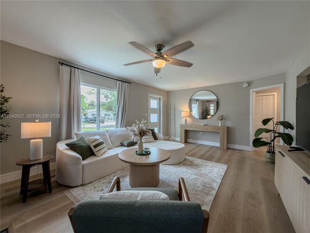 1813 SW 10th Street, Fort Lauderdale, FL 33312