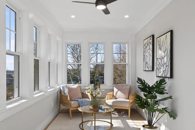 10 Johnson Street, Newburyport, MA 01950