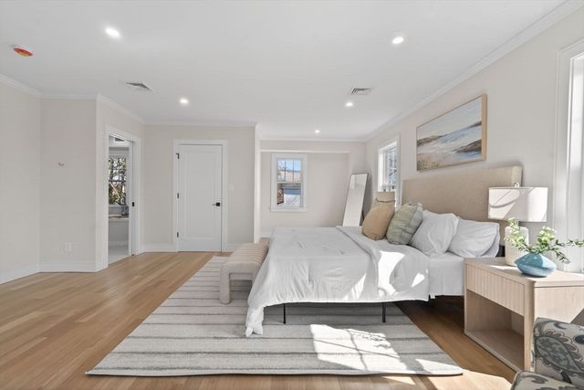 10 Johnson Street, Newburyport, MA 01950