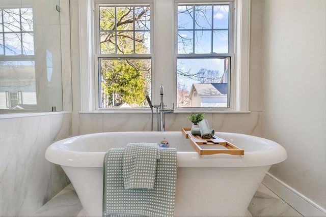 10 Johnson Street, Newburyport, MA 01950