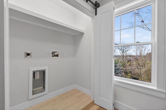 10 Johnson Street, Newburyport, MA 01950