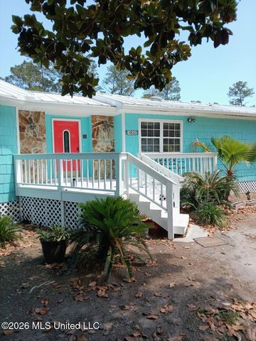 1832 Seacrest, Gautier, MS 39553