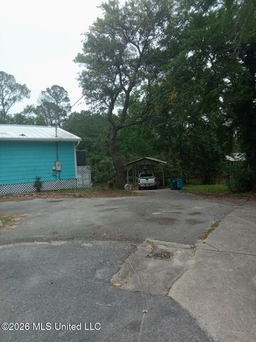 1832 Seacrest, Gautier, MS 39553