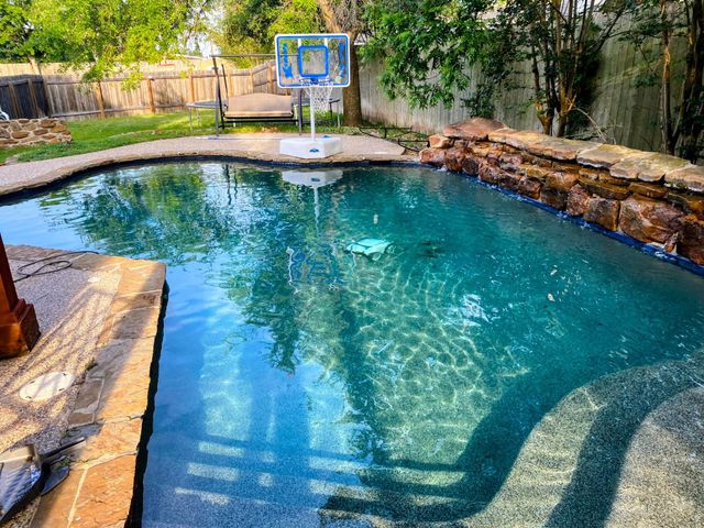 2129 Clear Lake PL, Round Rock, TX 78665