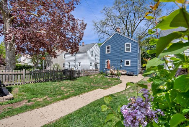 3725 Logan AVENUE, Milwaukee, WI 53207