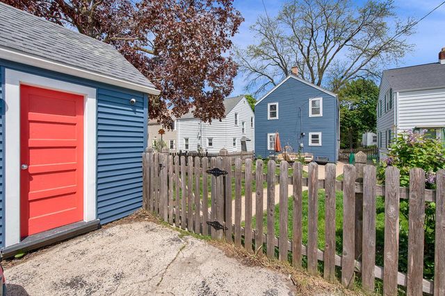 3725 Logan AVENUE, Milwaukee, WI 53207
