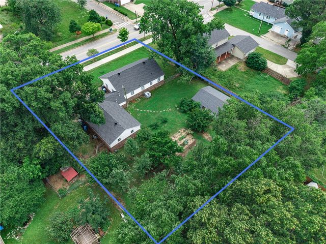 903-905 E Central Avenue, Bentonville, AR 72712