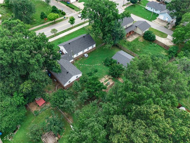 903-905 E Central Avenue, Bentonville, AR 72712