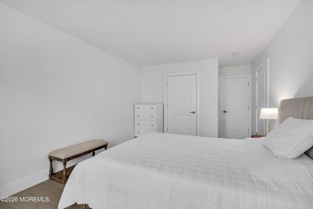 28 Riverside Avenue 6M, Red Bank, NJ 07701