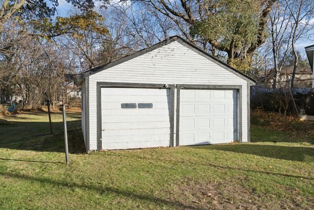 806 N Eaton Street, Albion, MI 49224