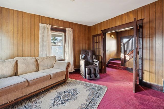 806 N Eaton Street, Albion, MI 49224