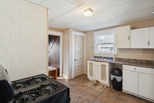 806 N Eaton Street, Albion, MI 49224