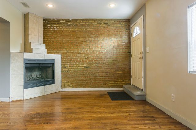 4229 W Division Street, Chicago, IL 60651