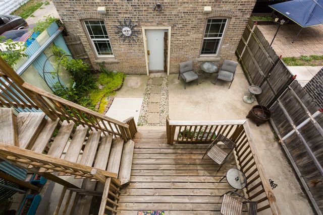 4229 W Division Street, Chicago, IL 60651