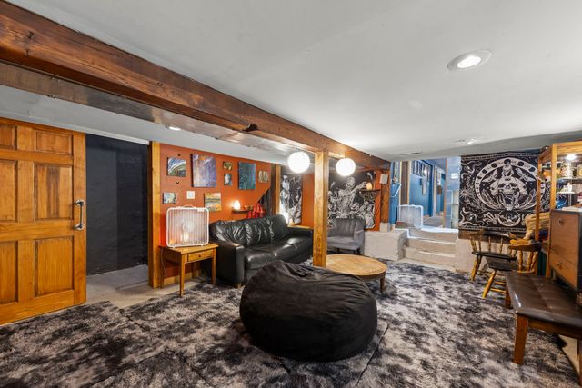 4229 W Division Street, Chicago, IL 60651