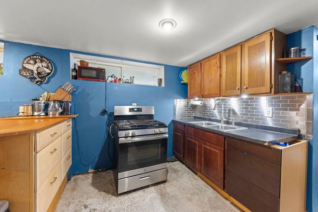 4229 W Division Street, Chicago, IL 60651