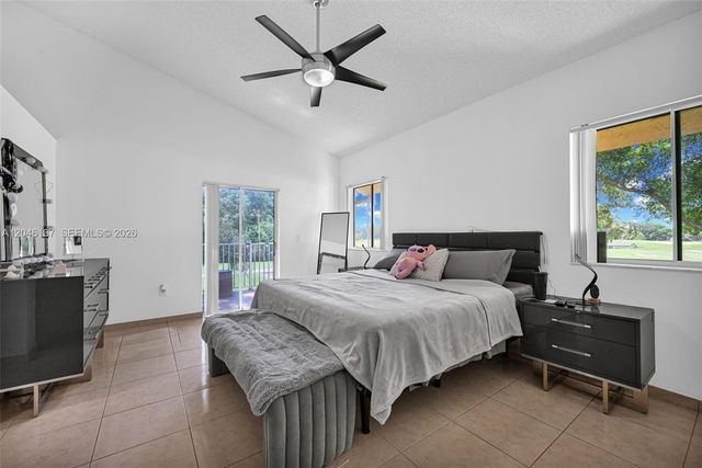 16379 Malibu Dr 50, Weston, FL 33326