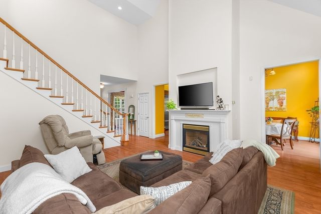 113 Greenwich Plains Rd, Ware, MA 01082