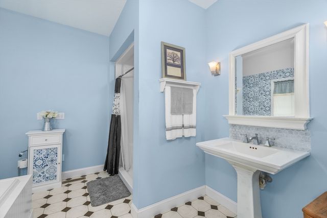 113 Greenwich Plains Rd, Ware, MA 01082