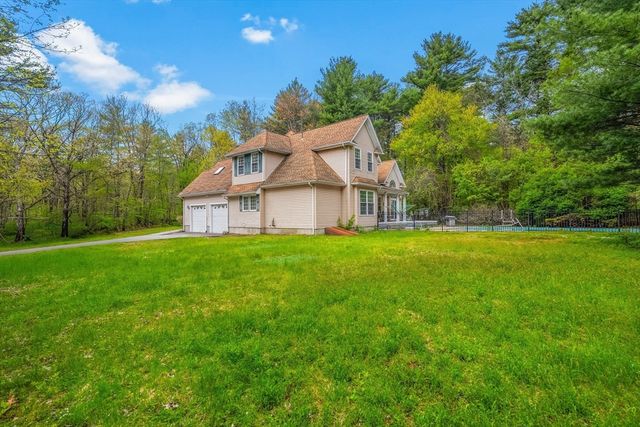 113 Greenwich Plains Rd, Ware, MA 01082