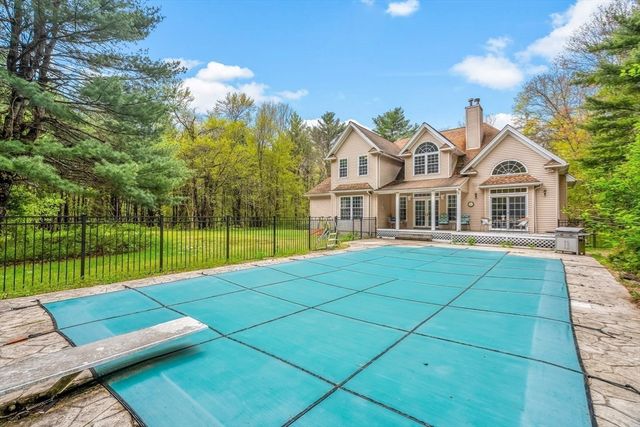 113 Greenwich Plains Rd, Ware, MA 01082