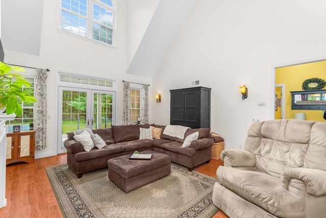 113 Greenwich Plains Rd, Ware, MA 01082