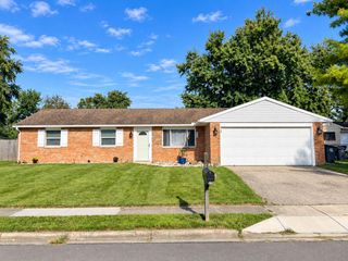 2403 New Castle Drive 2403 New Castle Drive, Troy, OH 45373