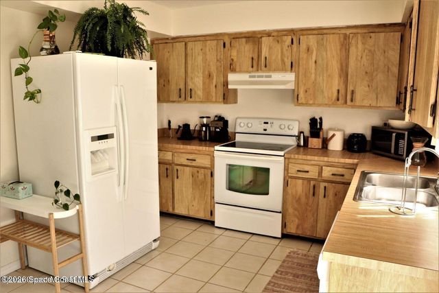 220 Mardi Gras Avenue NW, Palm Bay, FL 32907