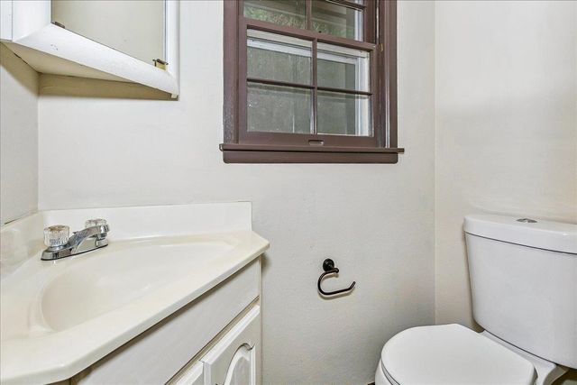 2610 W 29th St N, Wichita, KS 67204