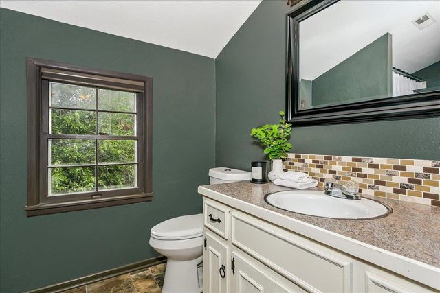 2610 W 29th St N, Wichita, KS 67204