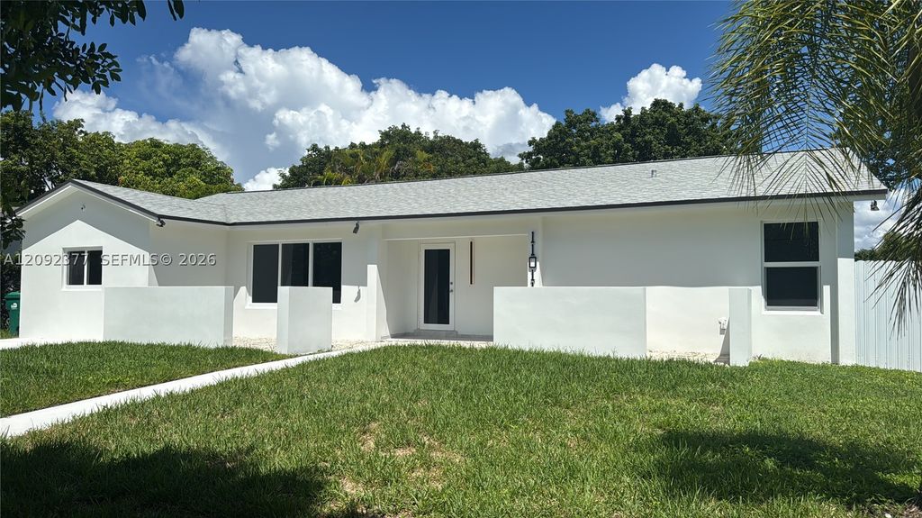 11011 SW 162nd Ter, Miami, FL 33157
